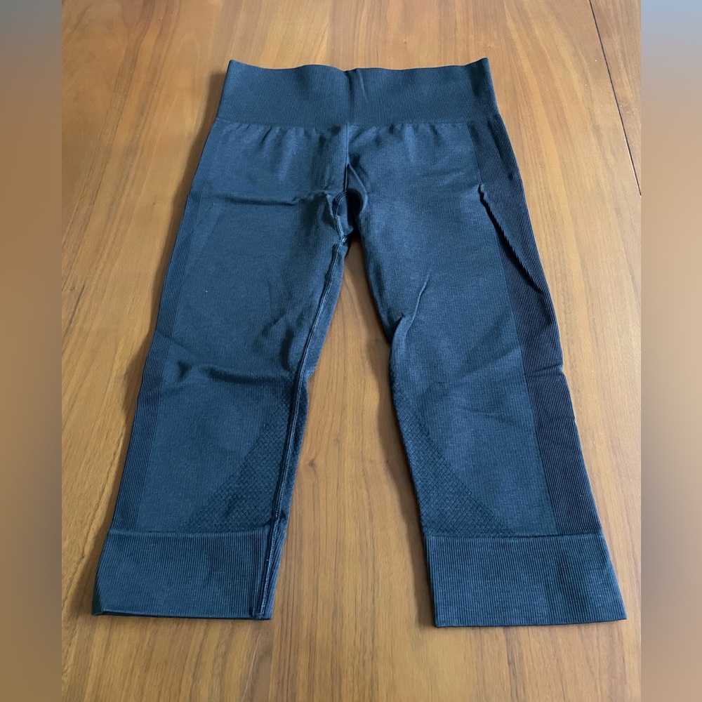 lululemon athletica Black Capris